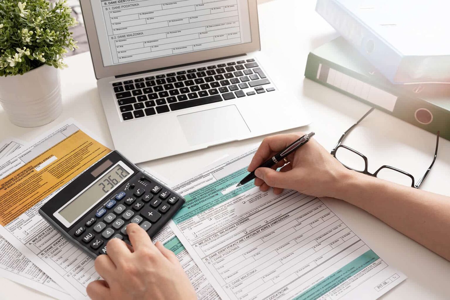 tax-deductible-client-gifts-in-australia-explained